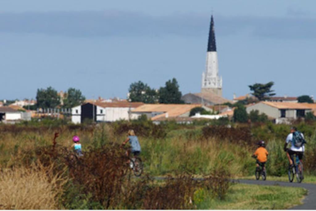 Le Clos Des Flots - La Plage La Flotte Exteriör bild